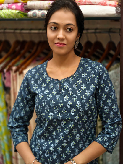 Pure Cotton Kurti 011639