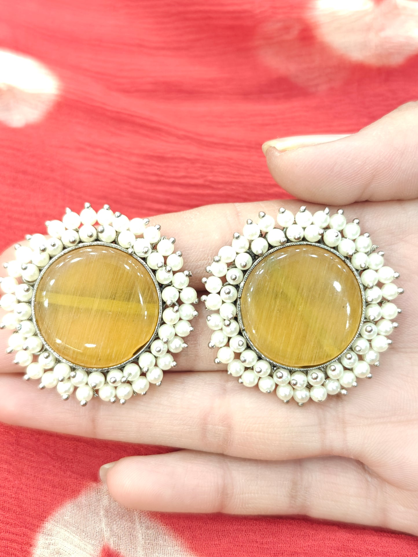 Fashionable Studs 012006