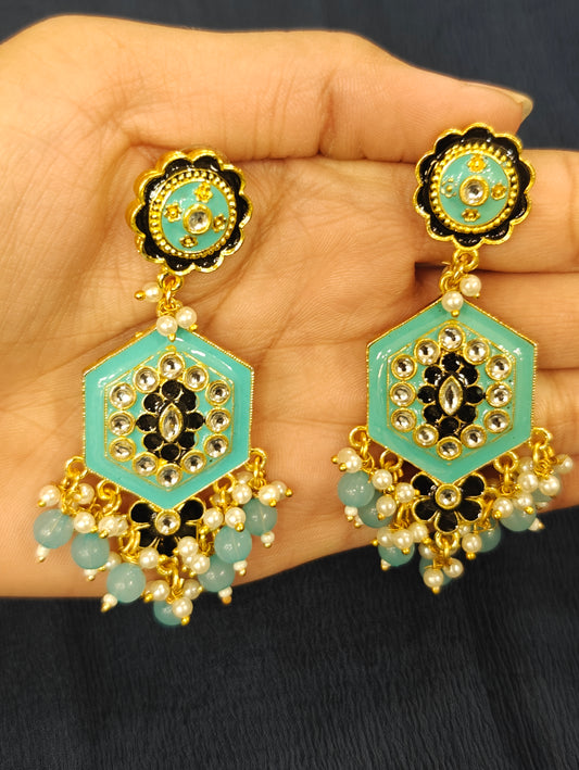 Fashionable Dangler 012367